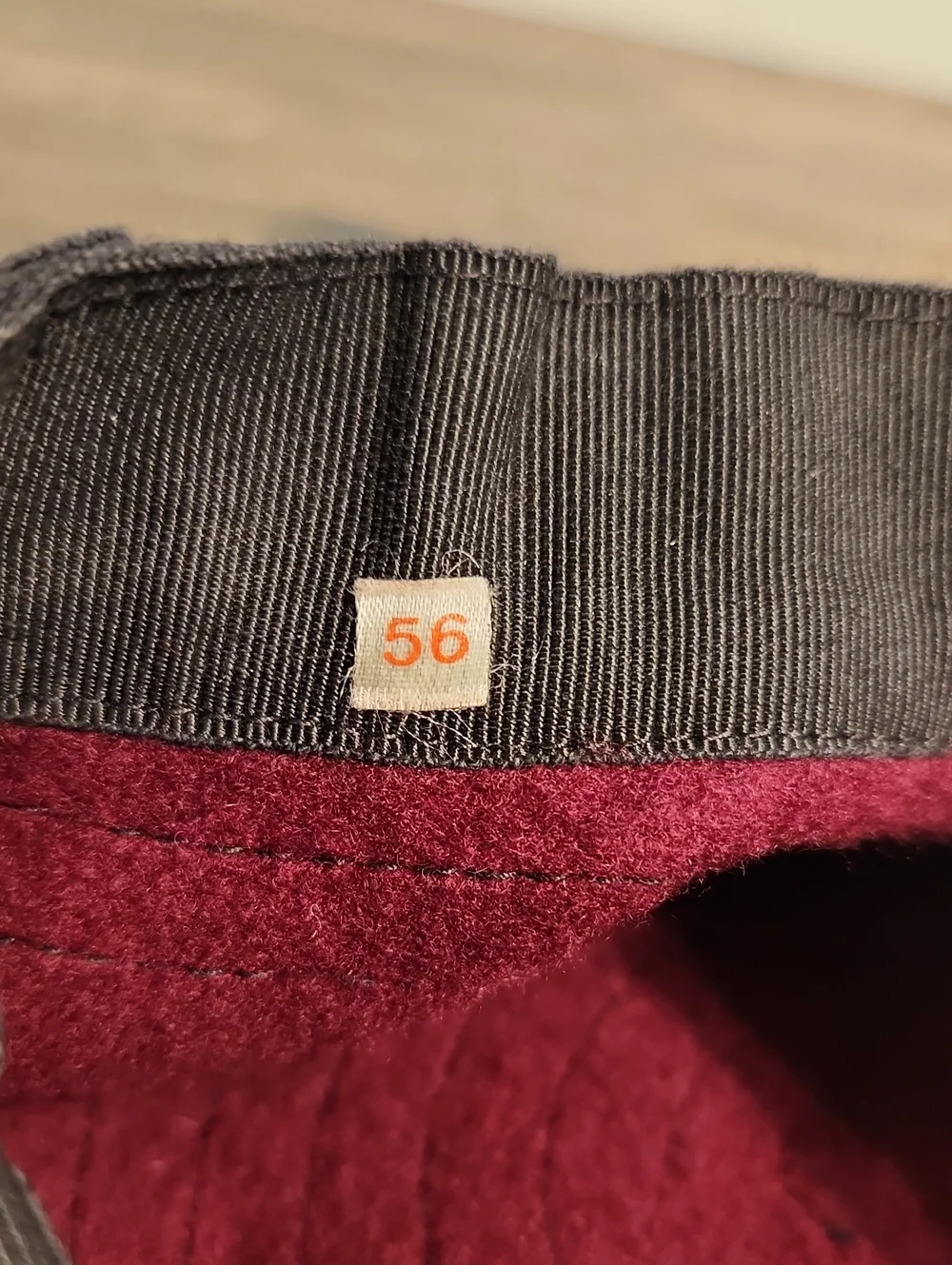 CHANEL Vintage Beret Deep Burgundy 80% Wool / 20% Cotton Chanel wool beret - Gem main image 3